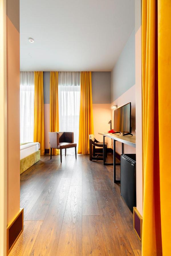 G.Vino Boutique Hotel ティビリシ エクステリア 写真